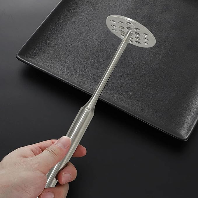 Potato Masher, Stainless Steel Potato Masher,Large Heavy Duty Metal Mashing Utensil,Silver,1 Pieces,7.87 Inch.