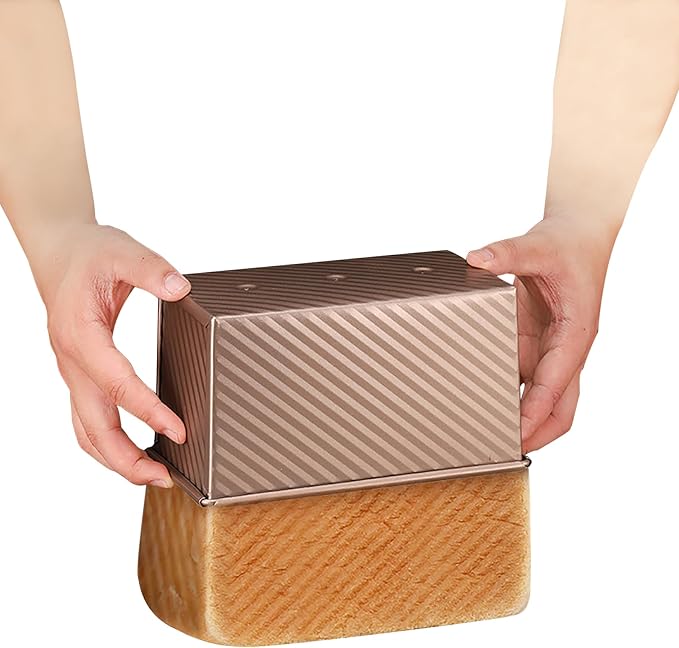 Small Pullman Loaf Pan with Lid, 0.5 lb Dough Capacity, Mini Bakeware Carbon Steel Toast Mold for Baking Bread