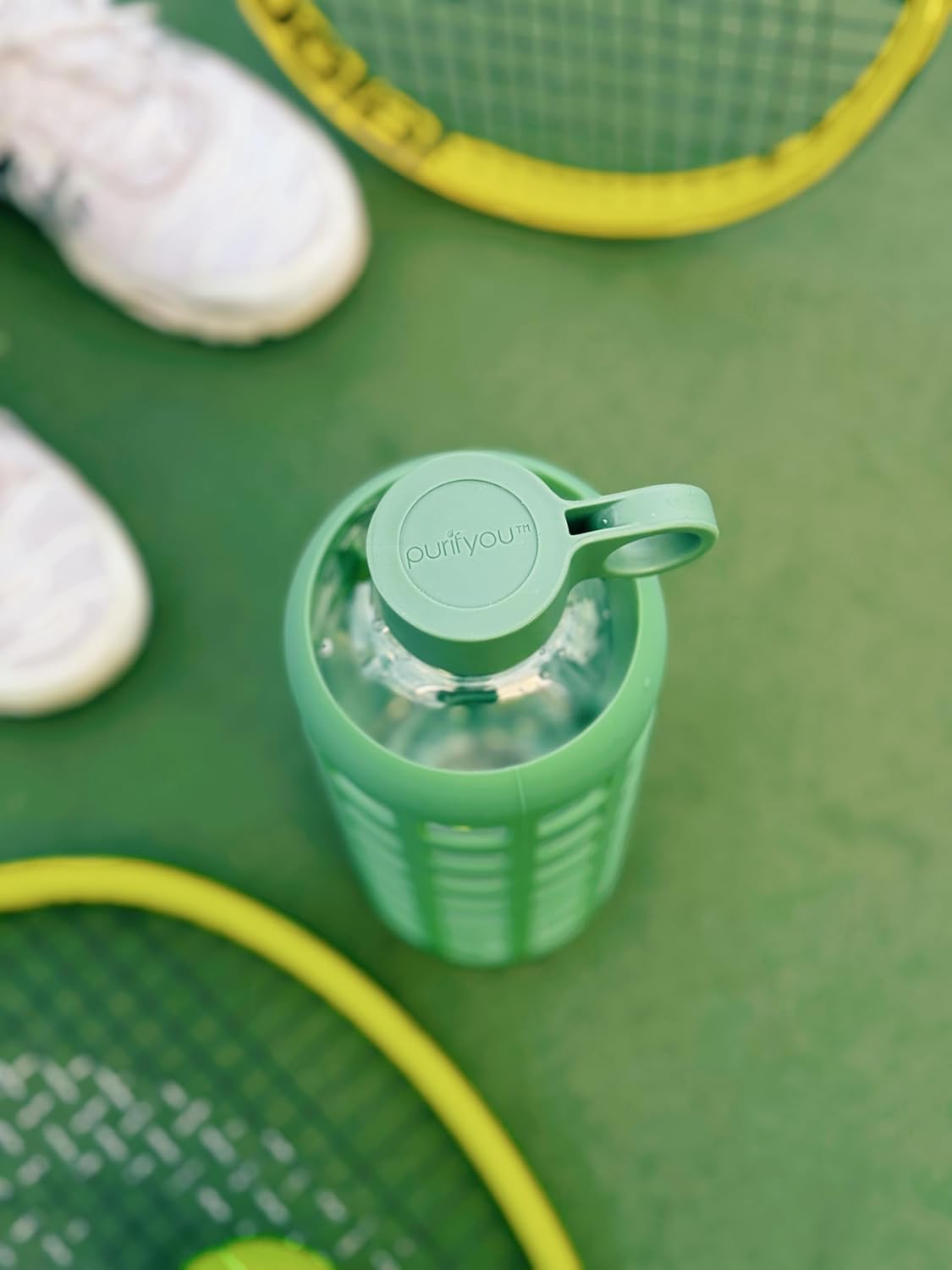 purifyou 40oz / 32oz / 22oz / 12oz Borosilicate Glass Water Bottle with Time & Volume Markers, Silicone Sleeve, Stainless Steel Lid – Reusable Glass Bottle for Water & Juice (32oz Shale Green)