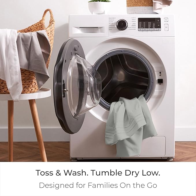 Mellanni Queen Sheets Set - 4 PC Iconic Collection Bedding - Hotel Luxury, Extra Soft, Cooling Bed Sheets - Wrinkle, Fade, Stain Resistant (Queen, Spa Mint)