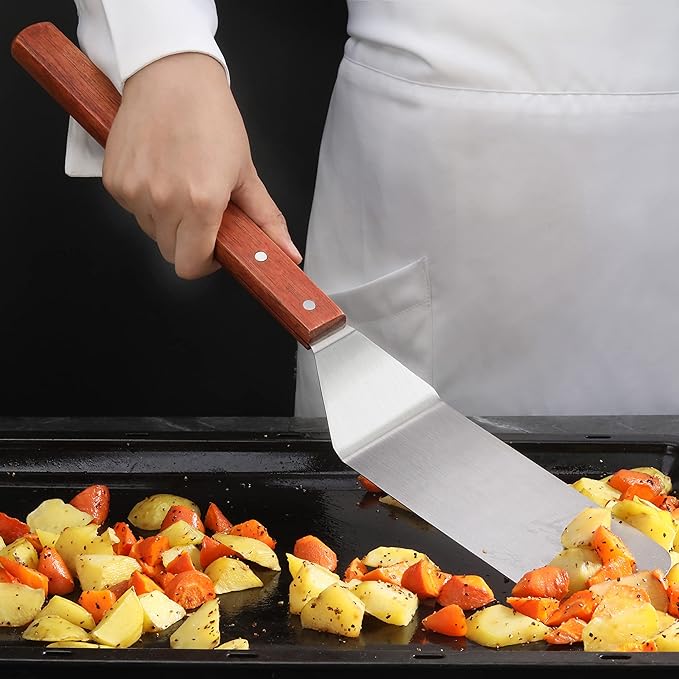 New Star Foodservice 38200 Wood Handle Flexible Grill Turner/Spatula, 21-Inch