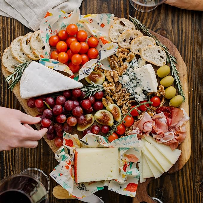 Bee's Wrap Beeswax Wraps for Food - Winter Wonderland 3 Pack (S, M, L) Made in USA Reusable & Organic Food Wraps, Sandwich Wrap & Bowl Covers - Eco-Friendly Alternative to Aluminum Foil & Plastic Wrap