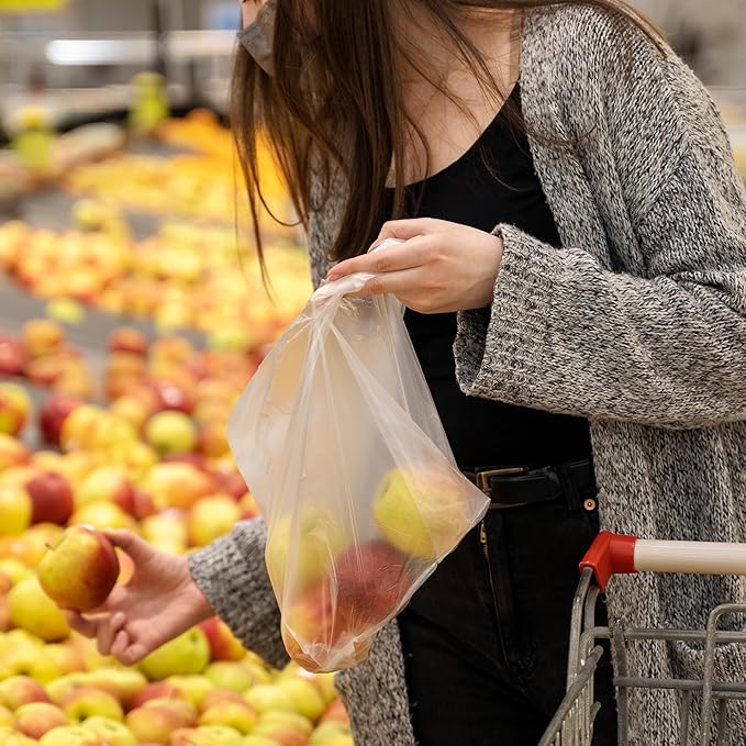 Plastic Produce Bag on a Roll, 11 x 17 Inch. Roll of 610 Clear Food Storage Bags, 0.5 Mil. Roll of Plastic Bags for Food. Clear Food Bags. Plastic Food Bags for Meat, Fruits, Meals