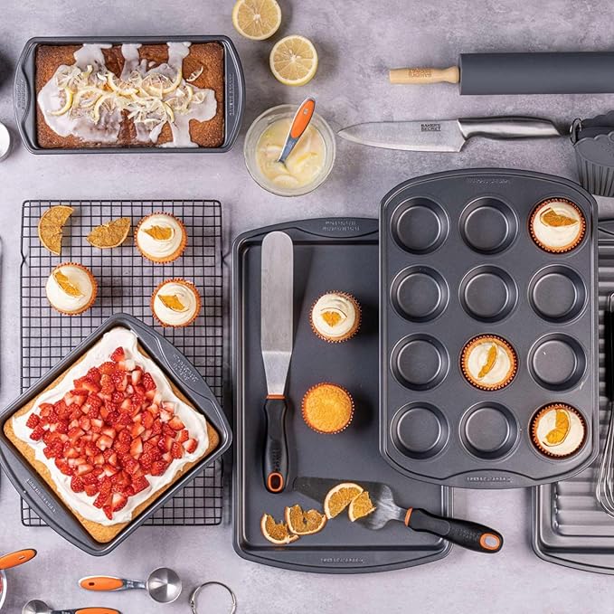 Baker's Secret Nonstick Cookie Sheets 15in baking area, Baking Trays for Oven Premium Food-Grade Coating, Non-stick Cookie Sheets, Baking Accessories - The Classic Collection (2x Medium 15" x 11")