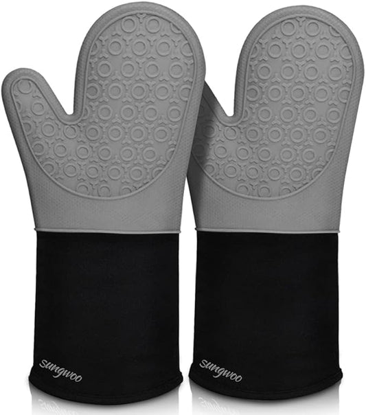 sungwoo Extra Long Silicone Oven Mitts, Heat Resistant Oven Gloves with Quilted Liner Non-Slip Textured Grip Perfect for BBQ, Baking, Cooking and Grilling - 1 Pair 14.6 Inch Grey & Black