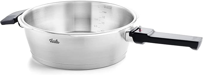 Fissler Vitavit Premium Pressure Cooker with Steamer Insert, 2.6 Quart