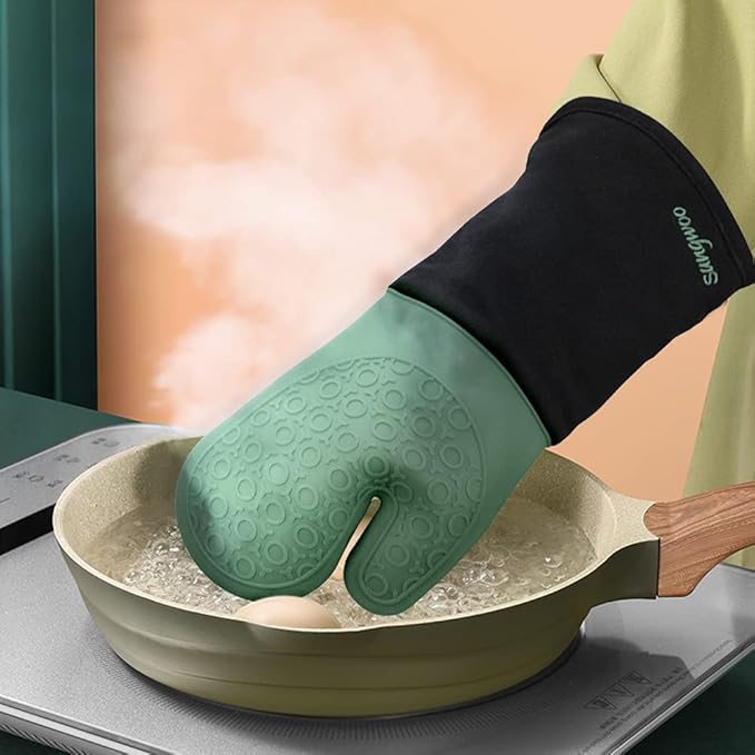 sungwoo Extra Long Silicone Oven Mitts, Heat Resistant Oven Gloves with Quilted Liner Non-Slip Textured Grip Perfect for BBQ, Baking and Cooking - 1 Pair 14.6 Inch Midnight Green & Black