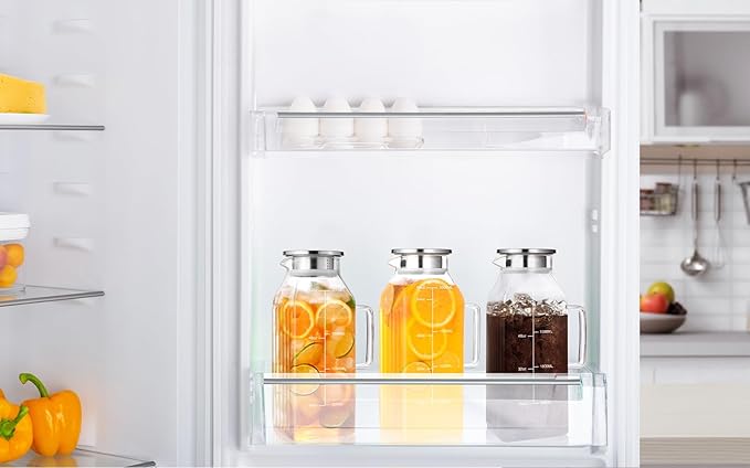 Aofmee 68oz Glass Pitcher for Bridge Door, 2 Liter Square Water Pitcher with Lid and Scale Line, Heat Resistant Tea Pitchers, Leak Proof Juice Jug, Borosilicate Glass Carafe for Hot/Cold Beverage