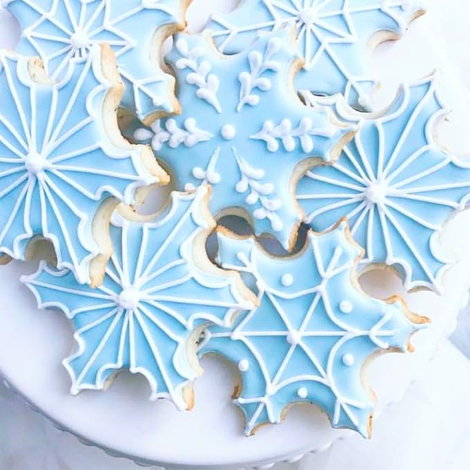 Basic Cookie Cutters 16Pcs, Star Round Flower Snow Shapes Cookie Cutter 4 Size, Biscuit Fondant Cutters Pancake Molds for Baking Decorating Daily Holiday Birthday Party
