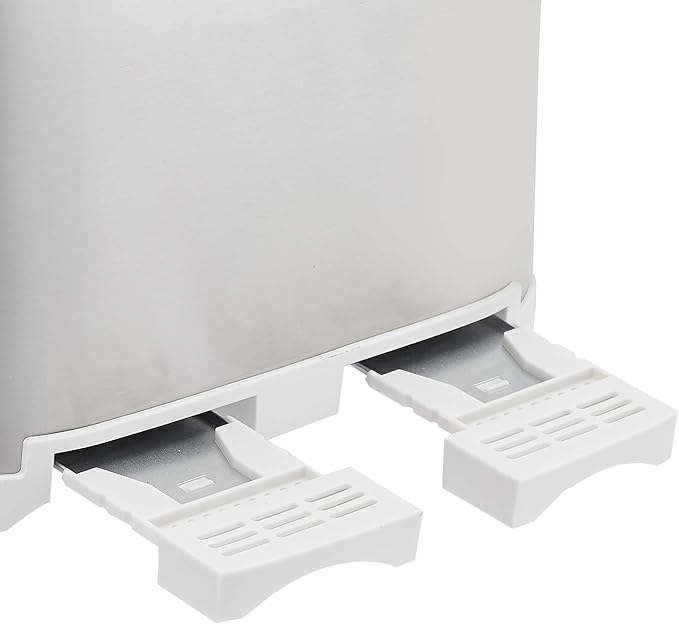 Amazon Basics 4 Slice Toaster with 6 Browning Settings, Removable Easy-to-Clean Crumb Tray, Cancel Button, 1600W, Brushed Silver