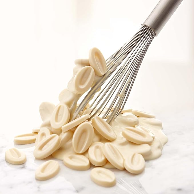 Valrhona Premium French Baking Creamy White Chocolate Discs (Feves) IVOIRE 35% Cacao. Easy Melt and Tempering. Hints of Vanilla & Warm Milk. For Sauces, Mousses, Frostings and Candies 250g (Pack of 2)