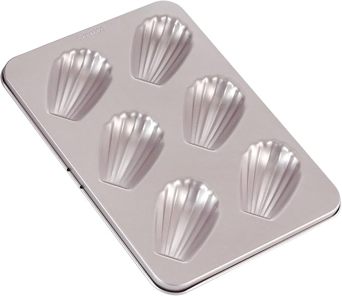 CHEFMADE Madeleine Mold Cake Pan, 6-Cavity Non-Stick Oval Shell Madeline Bakeware for Oven Baking (Champagne Gold)