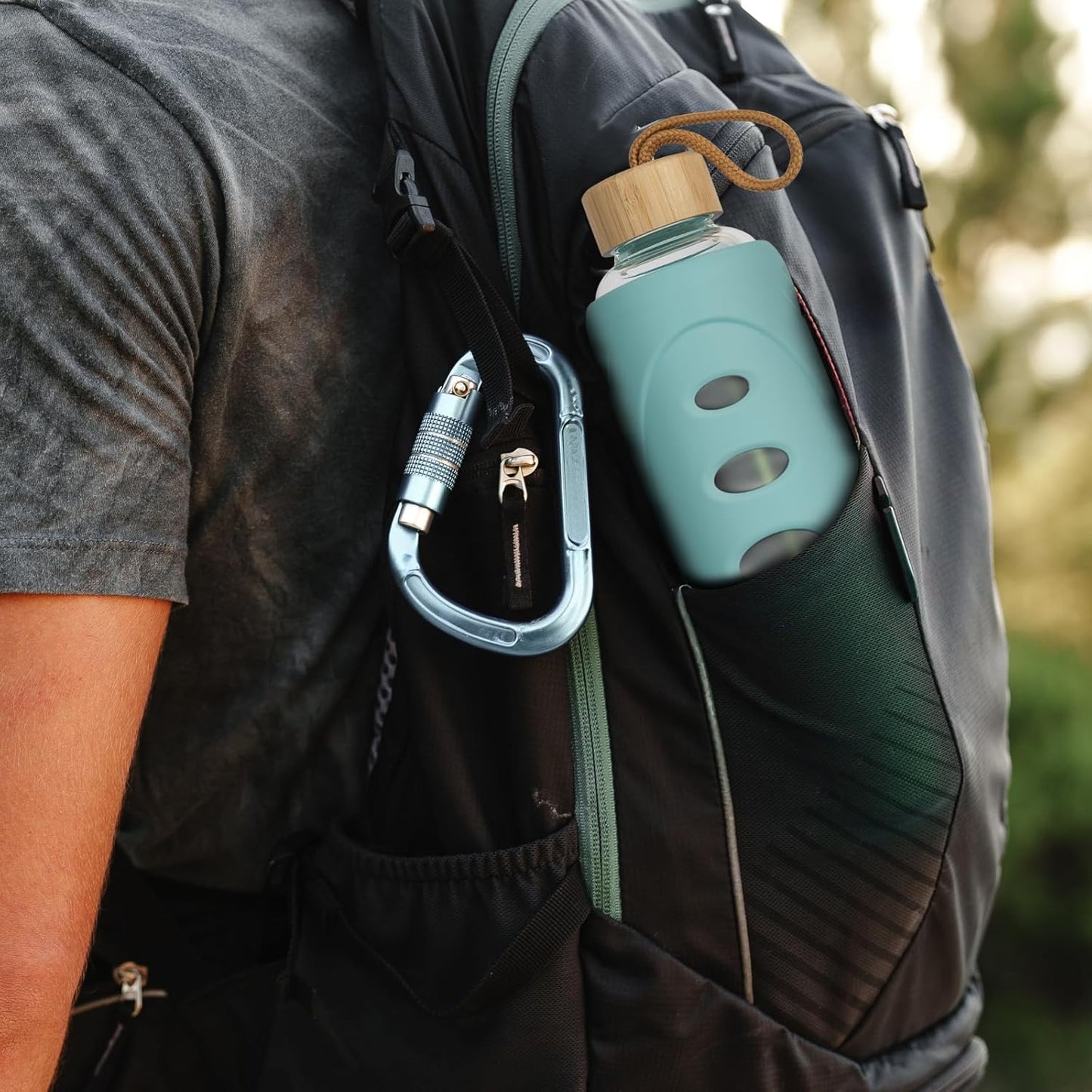 Sport 32oz Glass Water Bottle 1000ml /1 liter Borosilicate Glass Water Bottle Reusable Waterbottle Jugwith Silicone Sleeve and Unique Lid (Cyan