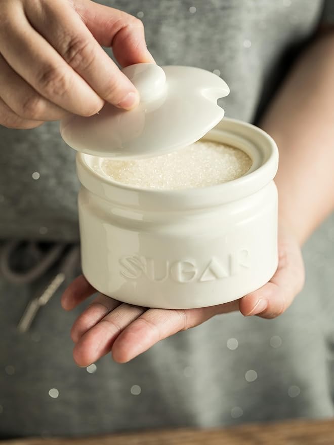 Gomakren Sugar Bowl with Lid and Spoon, Sugar Container Sugar Dish 10oz, Ceramic Sugar Jar for Coffee Bar, Kitchen, Countertop - Modern Farmhouse Kitchen Christmas Decor, White
