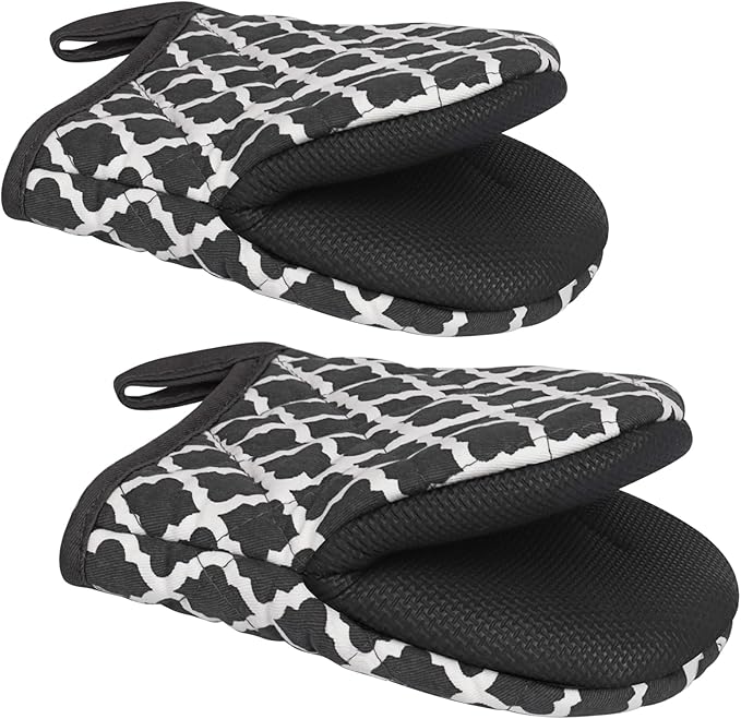 Qulable 1 Pair Short Oven Mitts - Silicone Kitchen Oven Gloves High Heat Resistant 500℉, Mini Oven Mits with Non-Slip Grip Surfaces and Hanging Loop for BBQ, Baking, Cooking and Grilling (Dark Gray)