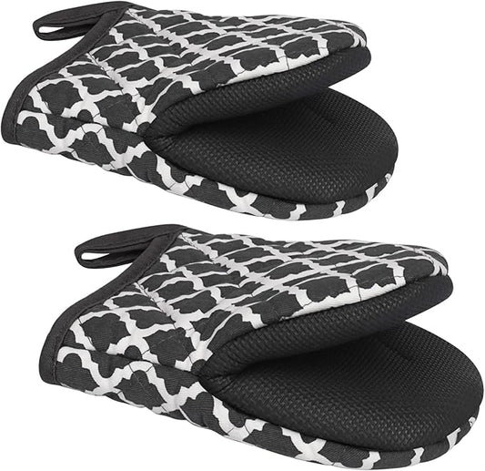 Qulable 1 Pair Short Oven Mitts - Silicone Kitchen Oven Gloves High Heat Resistant 500℉, Mini Oven Mits with Non-Slip Grip Surfaces and Hanging Loop for BBQ, Baking, Cooking and Grilling (Dark Gray)