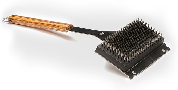 Outset QVG40 Verde Collection Grill Brush with Replaceable Bristles and Scraper