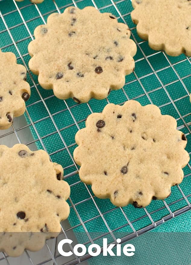 4-Pieces Fluted Round Cookie Cutters, Metal Circle Biscuit Cutters Set, Wave Cookies Cutter with Fluted Edge, Unique Design with Protective Red Top PVC