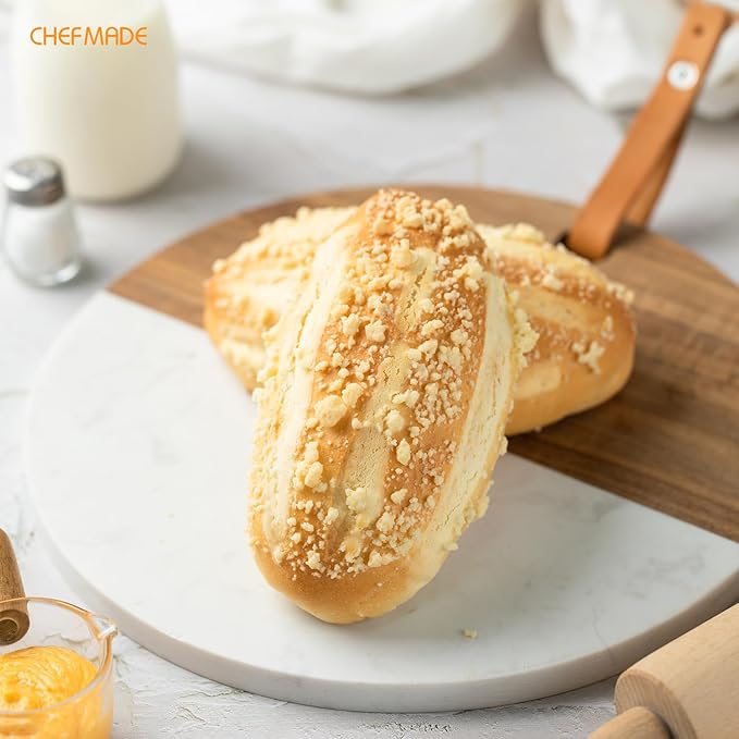 CHEFMADE 15-Inch Baking Sheet Pan, Non-Stick Square Jelly Roll Bakeware for Oven Roasting Meat Bread Battenberg Pizzas Pastries 15.8" x 11.8" x 0.47" (Champagne Gold)