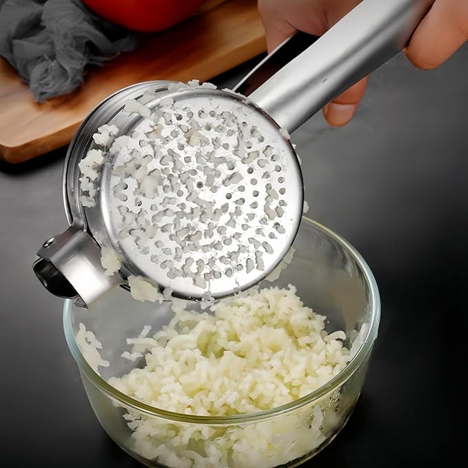 Stainless Steel Potato Ricer Masher,Multi Functional Potato Ricer Press for Pressing Potatoes, Fruits, Vegetables,Manual Masher Kitchen Tool,with 3 Removable and Interchangeable Discs (Bottom Hole)