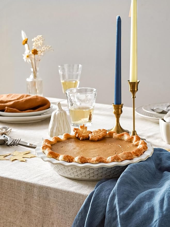 LE TAUCI Pie Pans for Baking 9 Inch, Ceramic Pie Plate for Apple Pie, Round Baking Dish Oven Safe, Embossment Housewarming Wedding Present - 36 OZ, Set of 1, Honey Comb, Arctic White