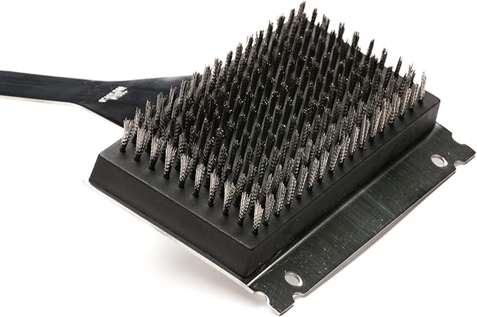 Outset QVG40 Verde Collection Grill Brush with Replaceable Bristles and Scraper