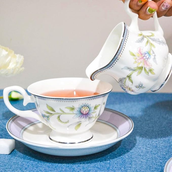 Bone China Tea Set, 21-Pieces Porcelain Tea Set for Adults, Tea Cups And Saucers for 6, with Teapot, Spoons, Sugar Bowl, Creamer Pitcher, Vintage Tea Set for Women Tea Party (Purple)