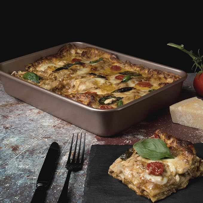 Nonstick Non Toxic 9x13 in Baking Pan for oven | Cake Mold 9 x 13 Non Stick Nontoxic | Carbon Steel Gold Brownies Pans 13x9 inches | Rectangle Brownie Tray 9 by 13 inch | Baking Ware