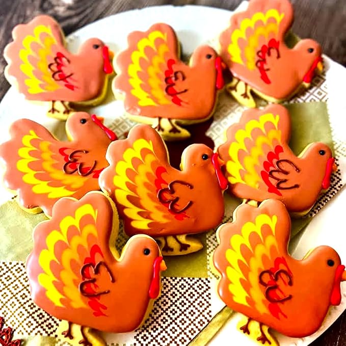 Thanksgiving Cookie Cutters 7PCS, Large Pumpkin Turkey Pine Cones Maple Leaf Squirrel Fall Cookie Cutters Shapes, Sturdy Metal Fondant Biscuit Cutters for Home Holiday Baking with Family