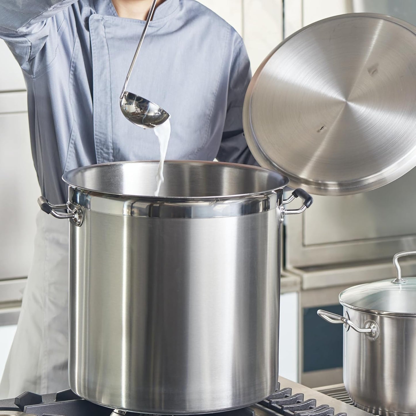 CURTA 32 Quart Large Stock Pot with Lid, NSF Listed, Induction Ready, 3-Ply Clad Base, 18/8 Stainless Steel Cooking Pot, Commercial Cookware for Soup, Stew & Sauce, Riveted Silicone Handle