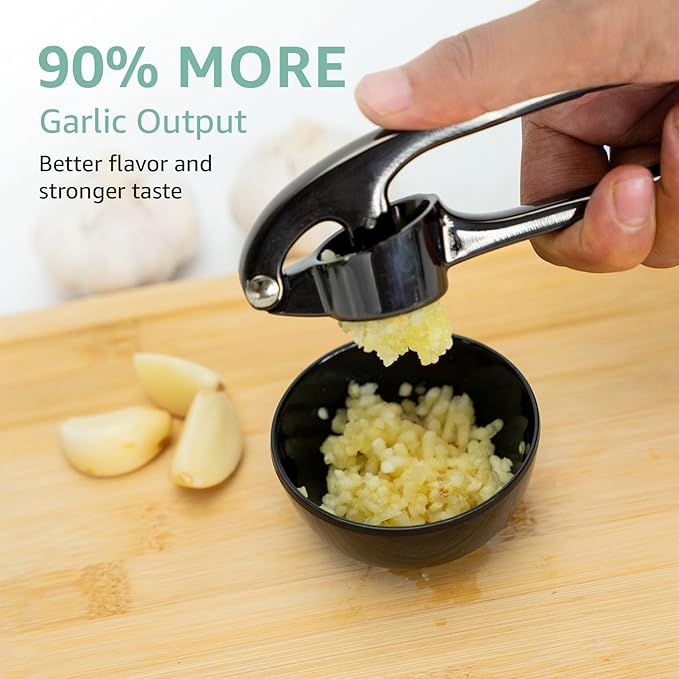 GD Garlic Press Crusher Mincer Tool - Stainless Steel Garlic Press, Dishwasher Safe & Rust Proof, Easy-Squeeze Garlic Crusher with Ergonomic Handle - Includes Silicone Peeler & Brush (Black)