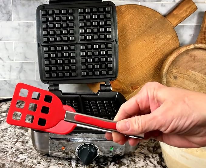 Professional Easy Grip Waffle Tongs with Heat-Resistant Nylon Tips, Red