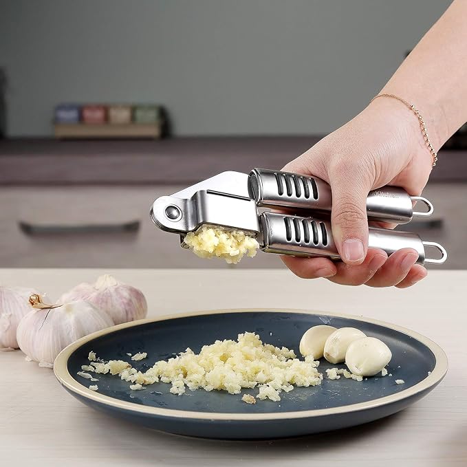 Pizza Cutter Set Stainless Steel Kitchen Gadget Set (6 PCS Set) - Includes Pizza Cutter Wheel, Chocolate & Cheese Grater, Serrated Pie & Cake Server, Garlic Press, Free Brush and Bonus Oven Mitt