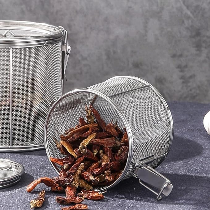 AUNMAS Stainless Steel Tea Ball Strainer and Spice Filter, 4.7 Inch Infusion Basket for Loose Leaf Tea, Soup Seasonings, Broth with Hook,12 x 13cm