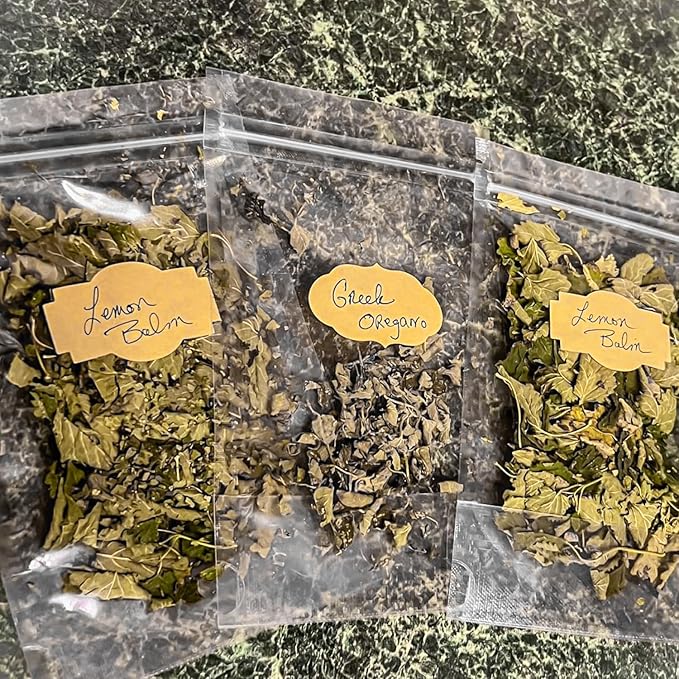 300 Pcs Gift Tag Name Labels Stickers, Kraft Blank Self-Adhesive Jar Labels for Storage Bins Essential Oil Spice Bottle Cosmetic Decoration Food Containers, Mason Labels Craft Presents Stickers