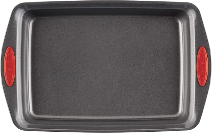 Rachael Ray Yum-o! Nonstick Baking Pan With Grips/ Nonstick Cake Pan with Grips, Rectangle - 9 Inch x 13 Inch, Gray with Red Grips