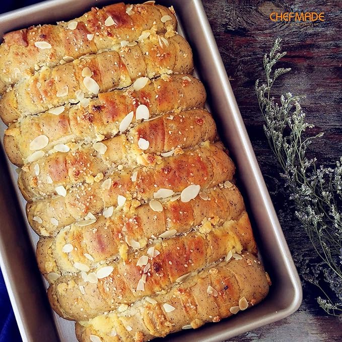 CHEFMADE 13-Inch Rectangle Cake Pan, Non-Stick Loaf Pan Deep Dish Bakeware for Oven Roasting Meat Bread Jelly Roll Battenberg Pizzas Pastries 9.7" x 13.6" X 2.4"(Champagne Gold)