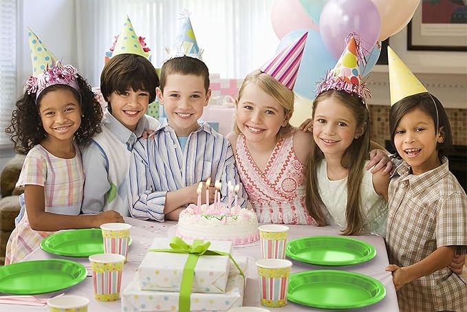 Exquisite Party Solids Lime Green Plastic Plates - 9 Inch, 100 Pack, 350 GSM