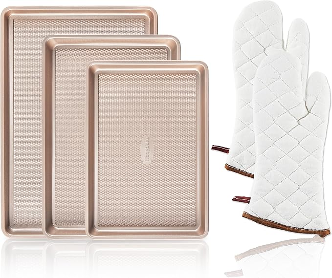 HONGBAKE 3 Pack Gold Nonstick Baking Sheet Pan Set with Oven Mitts Heat Resistant, Non-Toxic Half/Quarter/Jelly Roll Pans with Diamond Texture Pattern, Heavy Duty 0.8mm Thick Cookie Trays for Cooking