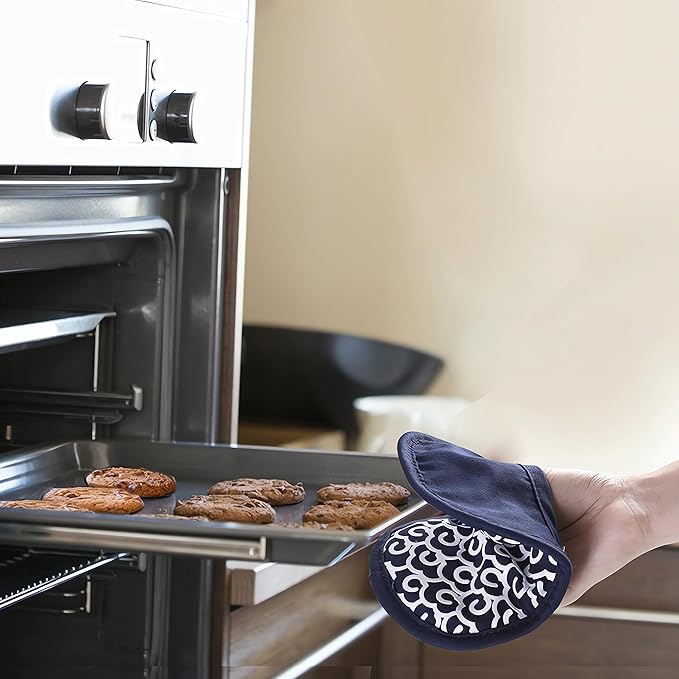 2 Pcs Pot Holders Sets for Kitchen Heat Resistant Oven Hot Pads with Pockets Non Slip Soft Grip Potholders for Baking Cooking (Blue2, 9.44 in X 7.0 in)