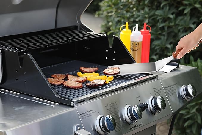 New Star Foodservice 36350 Wood Handle Extra Large Grill Turner/Spatula with Cutting Edge and 4-Inch Wide Blade, 16-Inch