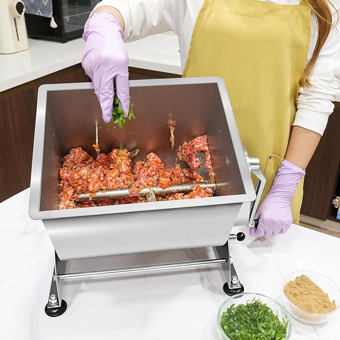 Butcher Series 35 lb / 6 Gallon Manual Tilting Meat Mixer