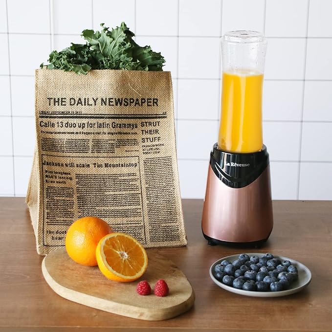 La Reveuse Smoothies Blender Personal Size 300 Watts with 18 oz BPA-Free Portable Travel Sports Bottle (Pink)