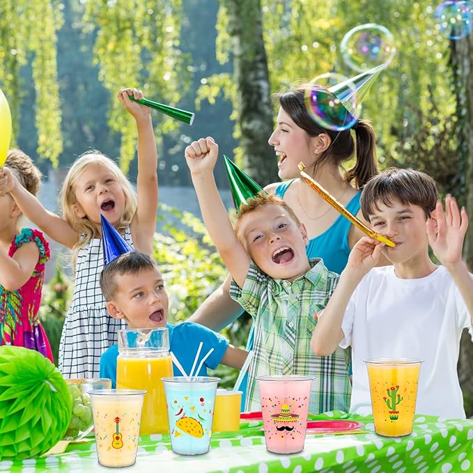 meekoo 200 Pack 12 oz Fiesta Cups Plastic Mexican Cups Clear Disposable Mug Cinco De Mayo Party Decorations for Fiesta Taco Birthday Party Drinkware Supplies, 4 Styles