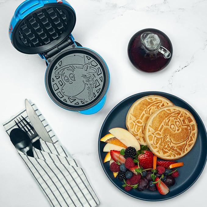 Uncanny Brands Cat in the Hat Mini Waffle Maker - Dr. Seuss Kitchen Appliance