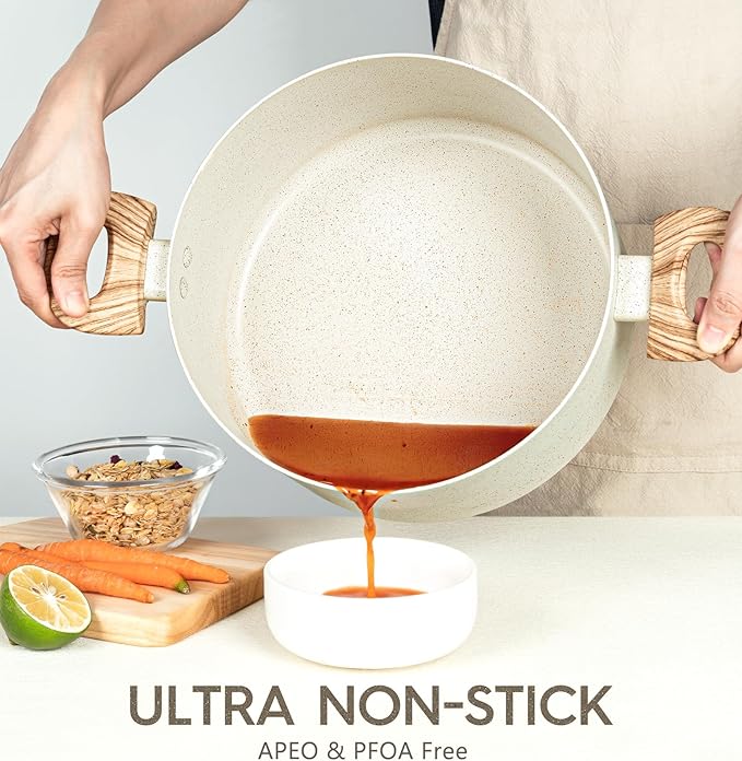 MICHELANGELO 8 Quart Stock Pot with Lid, Nonstick Cooking Pots, 8 Qt Soup Pot with Lid, Induction Pots for Cooking, Stockpot with Healthy Coating, White