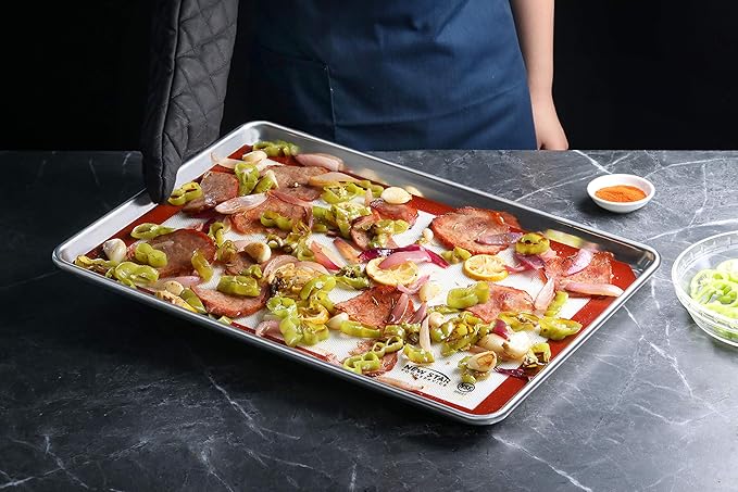 New Star Foodservice 36657 Commercial Grade Silicone Baking Mat Non Stick Pan Liner, 14 x 20 inch (Two-Thirds Size)