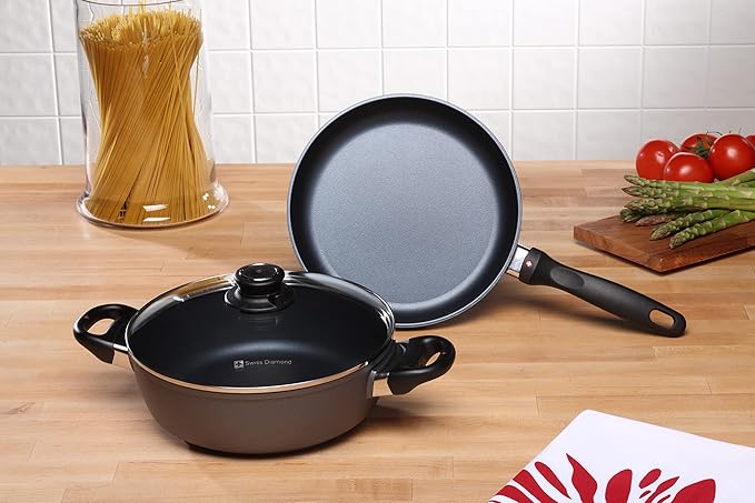 Swiss Diamond 3 Piece Induction Set: Fry Pan and Casserole HD Nonstick Diamond Coated Aluminum, Pot & Pan Set, Includes Lids, Dishwasher Safe and Oven Safe Pan Set, Grey