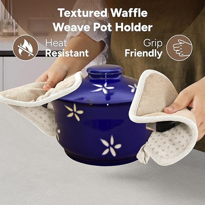 Casa Platino Mini Oven Mitts & Silicone Pot Holders, 4-Piece – Heat Resistant Gloves for Cooking & BBQ, Hot Pads for Kitchen – Withstands Up to 500°F, Non-Slip & Machine Washable – Beige