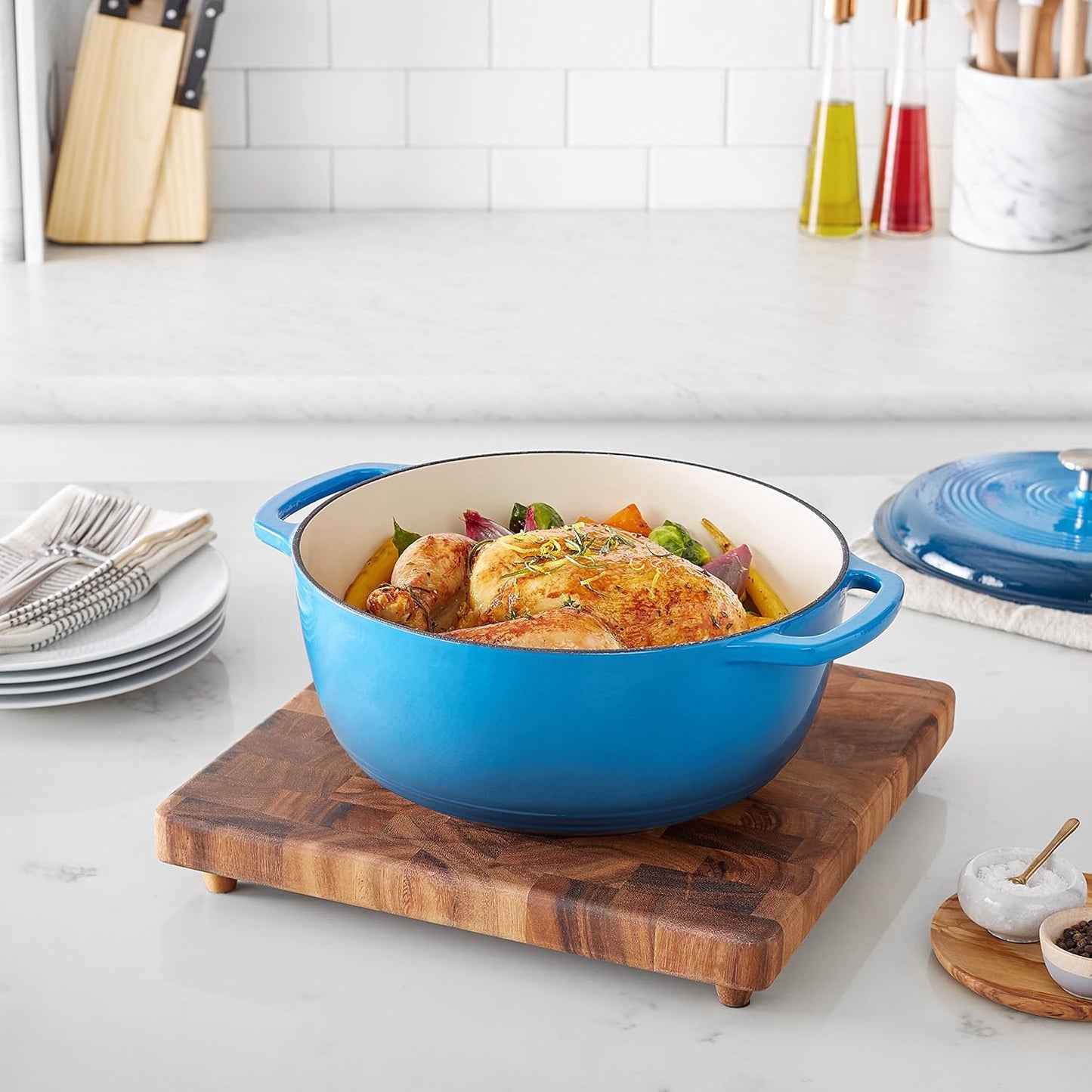 Amazon Basics Cast Iron Dutch Oven Pot with Lid, Enameled, Round, Dual Handles, Heavy-Duty, Large, 7.3-quart, Blue